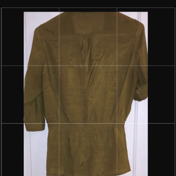 Ali&Kris button up elastic waist top mid sleeves Olive Color - Picture 2 of 4